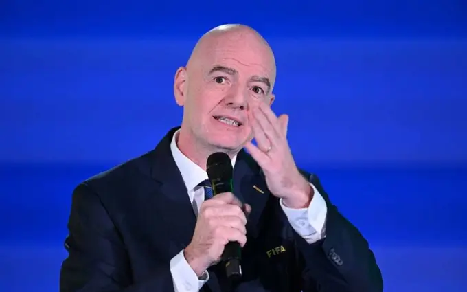 Janni Infantinoni tanqid qilgan FIFA rasmiysi lavozimidan ozod etildi