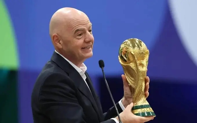 “FIFA o‘zini o‘zi yo‘q qilish tugmasini bosdi” — APL rahbari Infantinoni tanqid qildi
