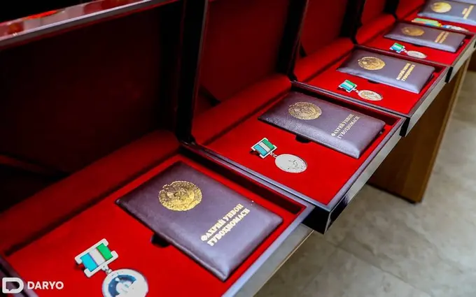 Prezident bir guruh chet el fuqarolari va xorijda istiqomat qilayotgan vatandoshlarni mukofotladi