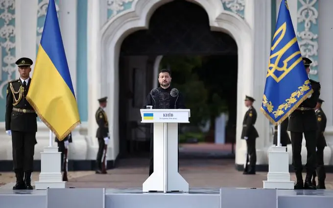 “Ukraina tinchlik istaydi, ammo Rossiyaga taslim bo‘lmaydi” — Zelenskiy Mustaqillik kunida nutq so‘zladi
