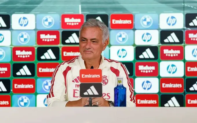 Mourinyo “Real” uchun transferlar oynasi yakunlanganini ma’lum qildi