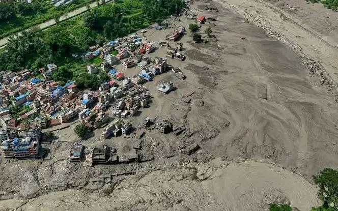 Nepalda kuchli suv toshqinlari yuz berdi. 17 kishi halok bo‘lgan, 400 dan ortiq kishi bedarak yo‘qoldi (foto)