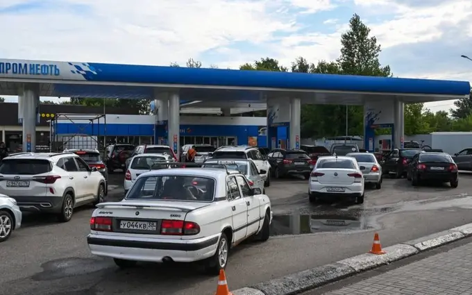 Rossiyada benzin ishlab chiqarish ichki talabning 70 foizigacha tushdi — Reuters