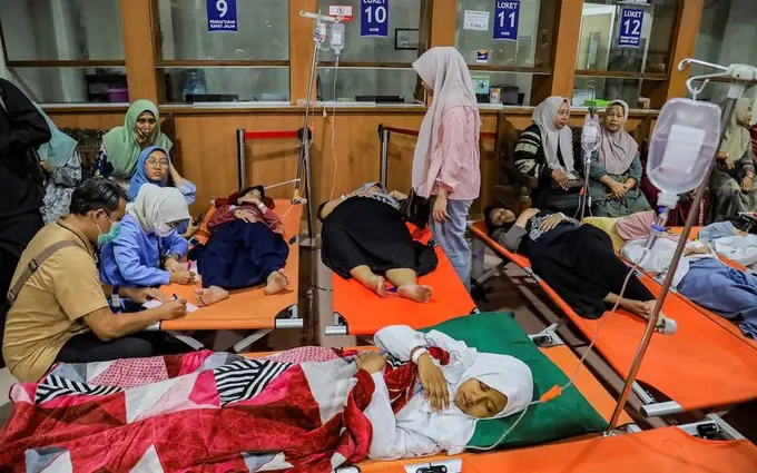 Indoneziyada prezident tomonidan moliyalashtirilgan bepul ovqatdan 800 kishi zaharlandi