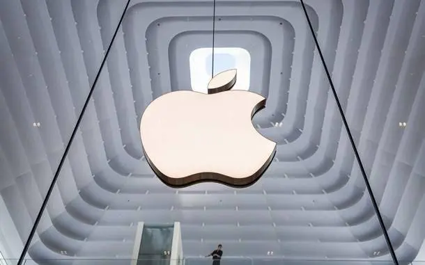 Apple букланадиган iPhone нархи қанча бўлишини маълум қилди
