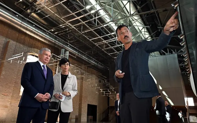 Mirziyoyev visits Uzbekistan’s new Center for Contemporary Arts ahead of opening
