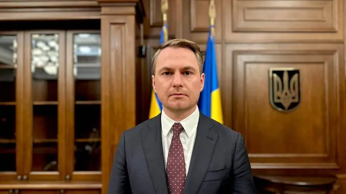 Ukraina bosh prokurori korrupsiya mojarosi ortidan iste’foga chiqdi