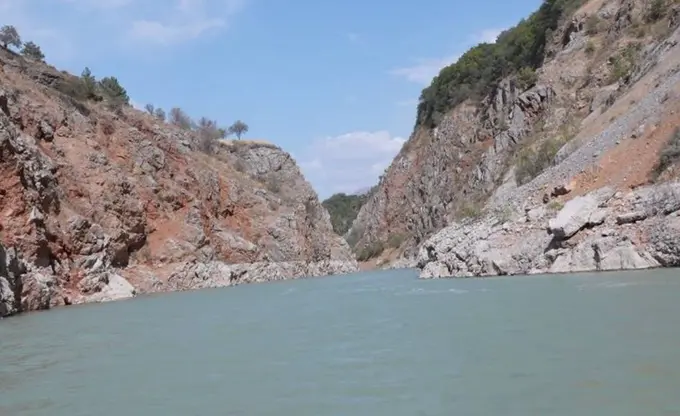 Piskom daryosida cho‘kib ketgan fuqaroning jasadi 15 kunda topildi