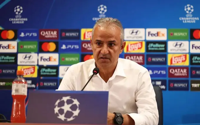 “Fenerbahche” klubdan ketishini e’lon qilgan murabbiyni qo‘yib yubormadi