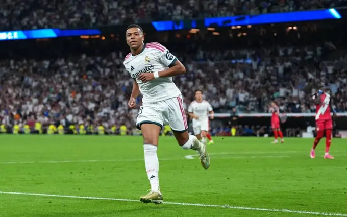 Kilian Mbappe o‘zi haqidagi “diktator” memlariga munosabat bildirdi