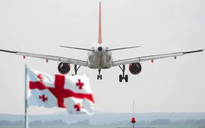 Gruziya beshta Eron aviakompaniyasining parvozlarini cheklaydi
