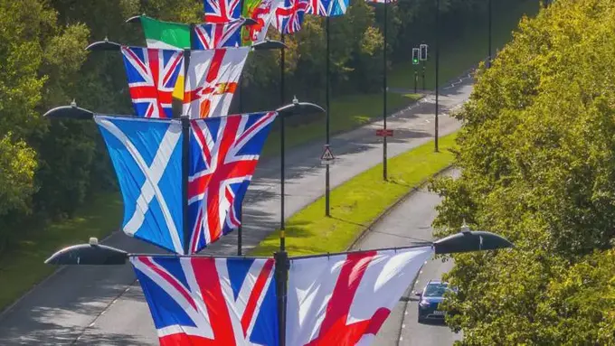 “Vestminster davri poyoniga yetmoqda”. Uels, Shotlandiya va Shimoliy Irlandiya rahbarlari kelishuv imzoladi