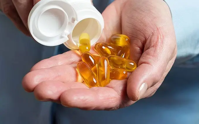 Hammaga ham mumkin emas: omega-3 ni kimlar ehtiyotkorlik bilan qabul qilishi kerak?