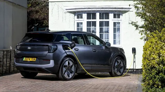 Elektromobillar va benzinli mashinalar: Qaysi biri uzoqroq xizmat qiladi?