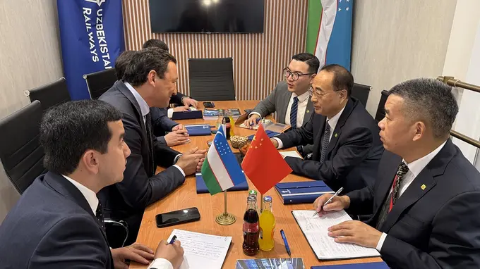 Uzbekistan Railways explores high-speed trains, locomotive service center at InnoTrans 2026